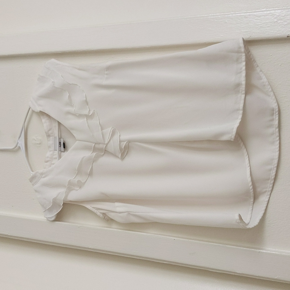 Cabi: white shirt